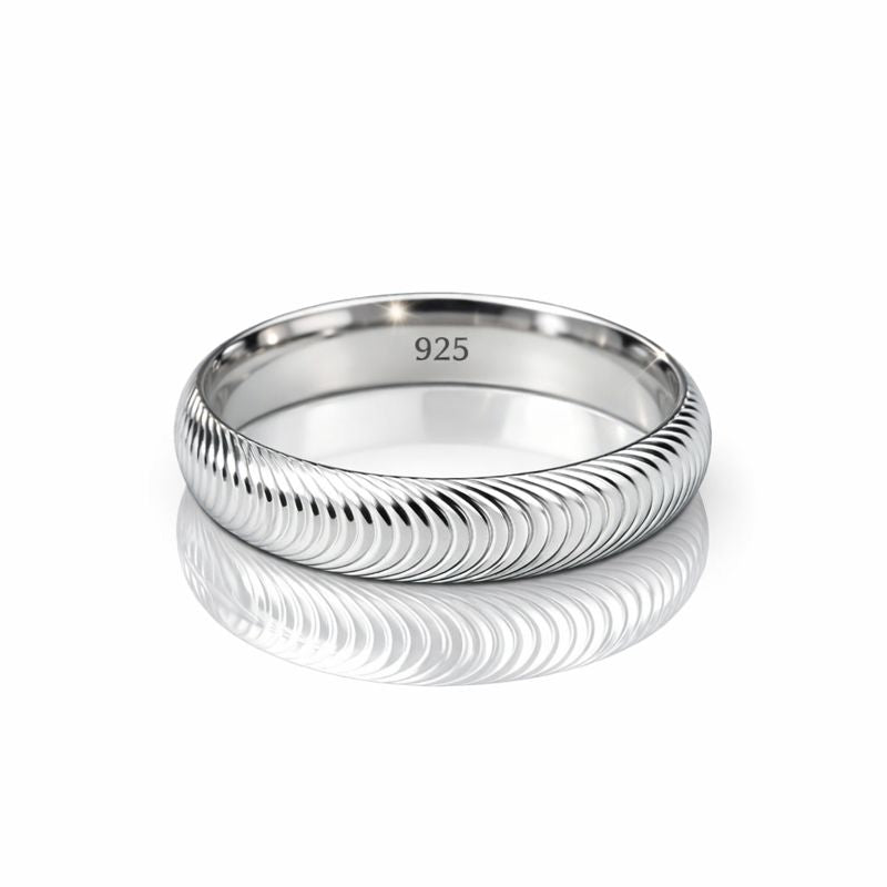 Bague Ondulation – Un Relief Subtil en Mouvement